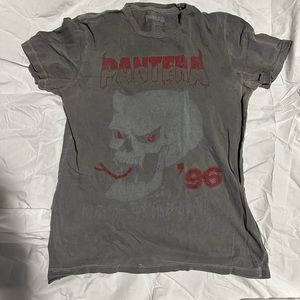 Vintage pantera tour tee.
